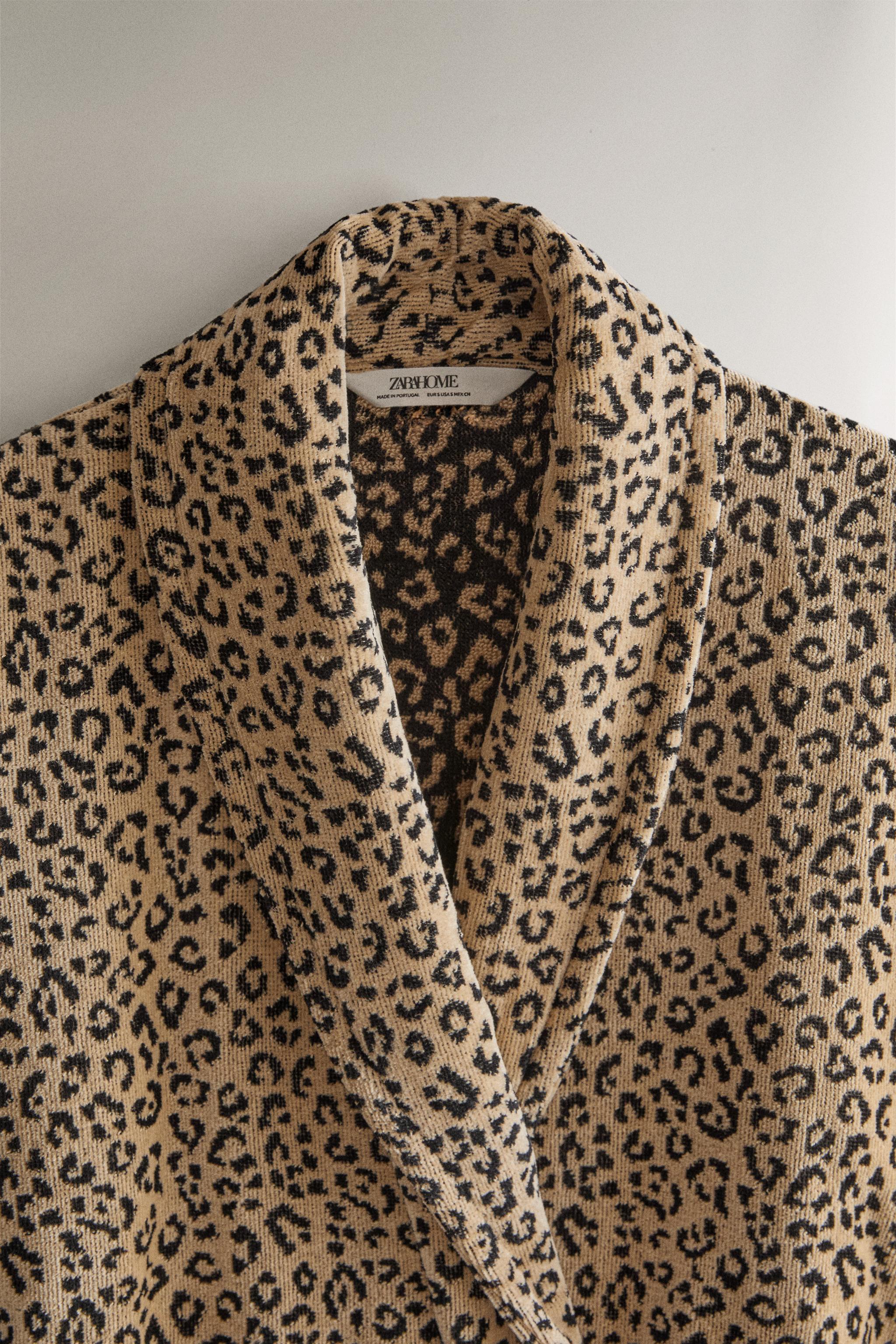 PEIGNOIR VELOURS IMPRIMÉ ANIMAL